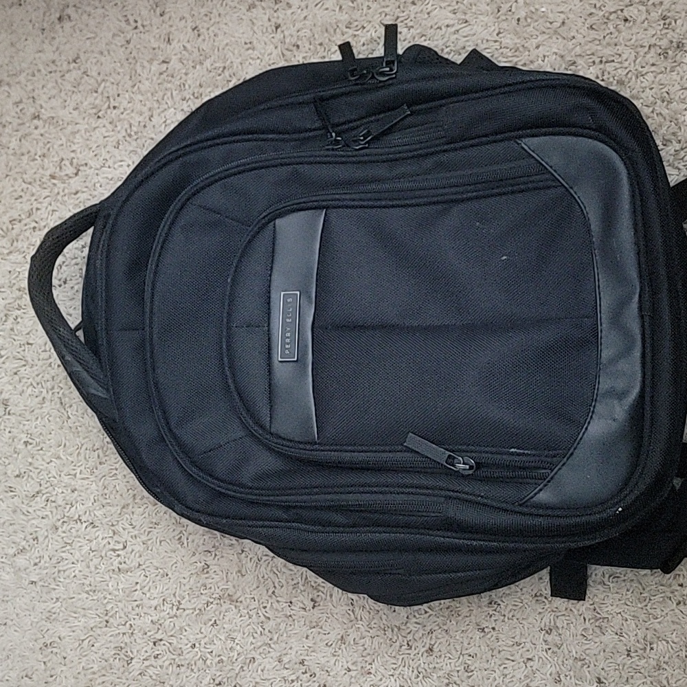 Perry Ellis M140 backpack
